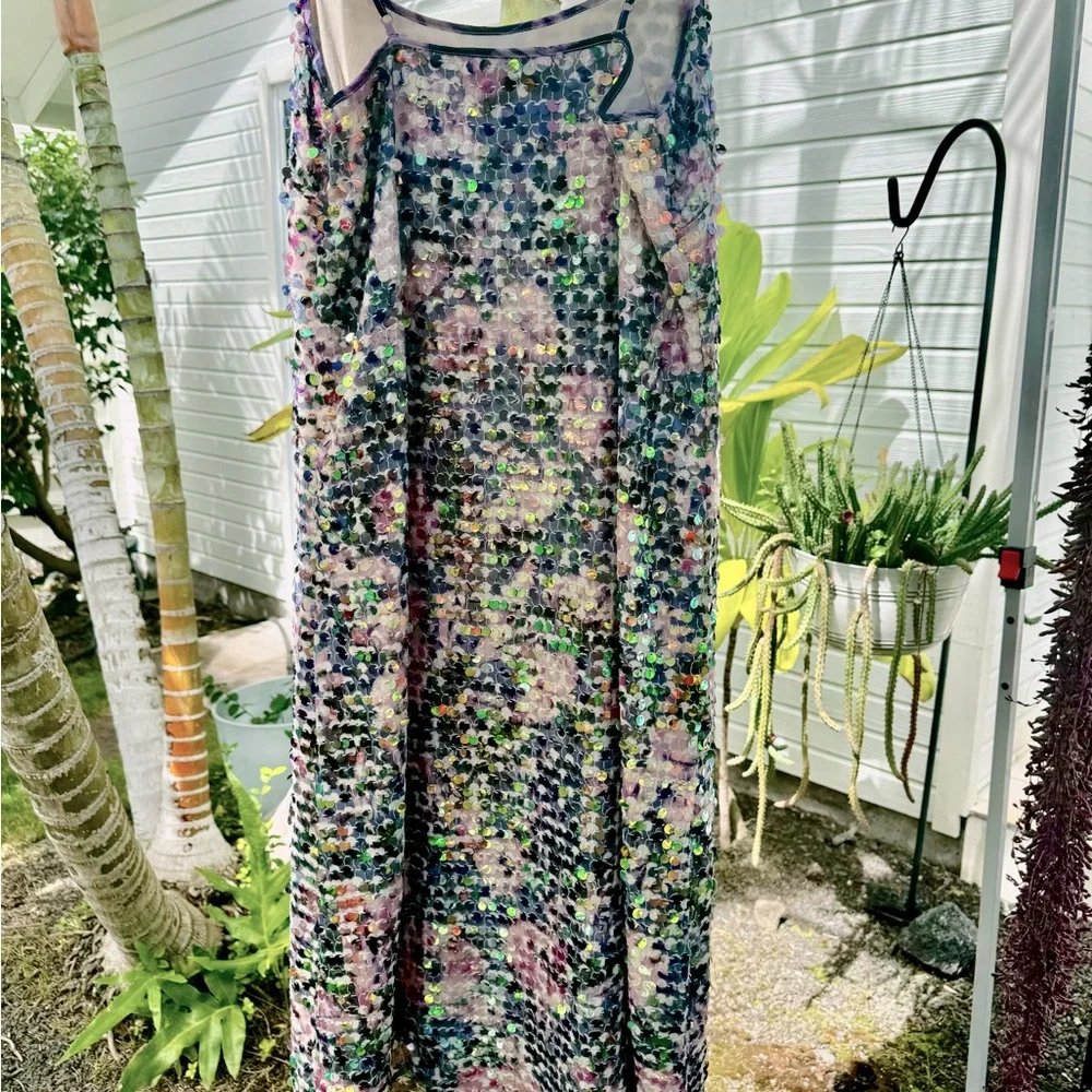 NWOT - Fantastic party dress! - Picture 5 of 11